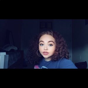 Meet your Posher, Veronica